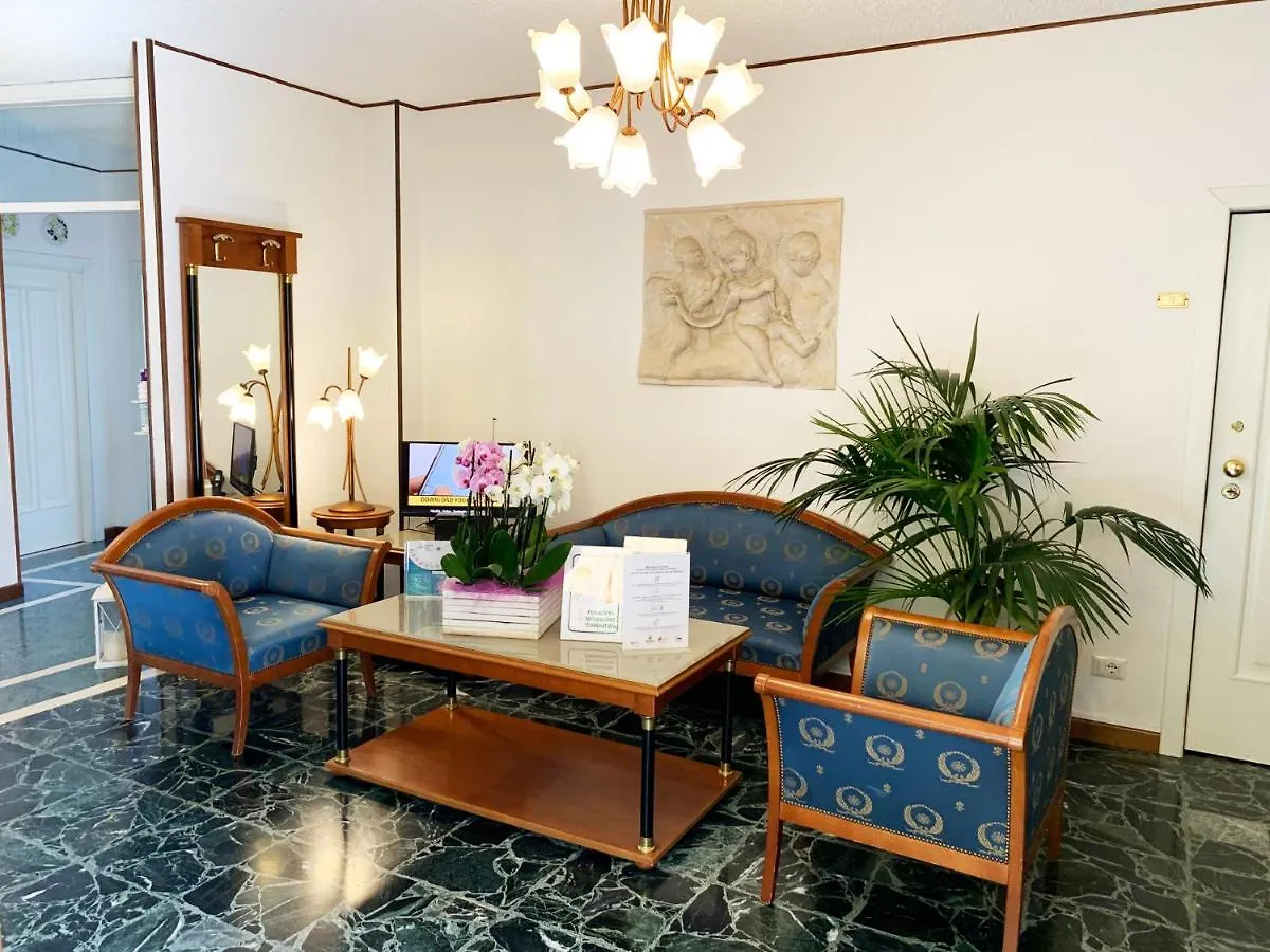 Hotel Villa Margherita Limone sul Garda 2*,  Italia