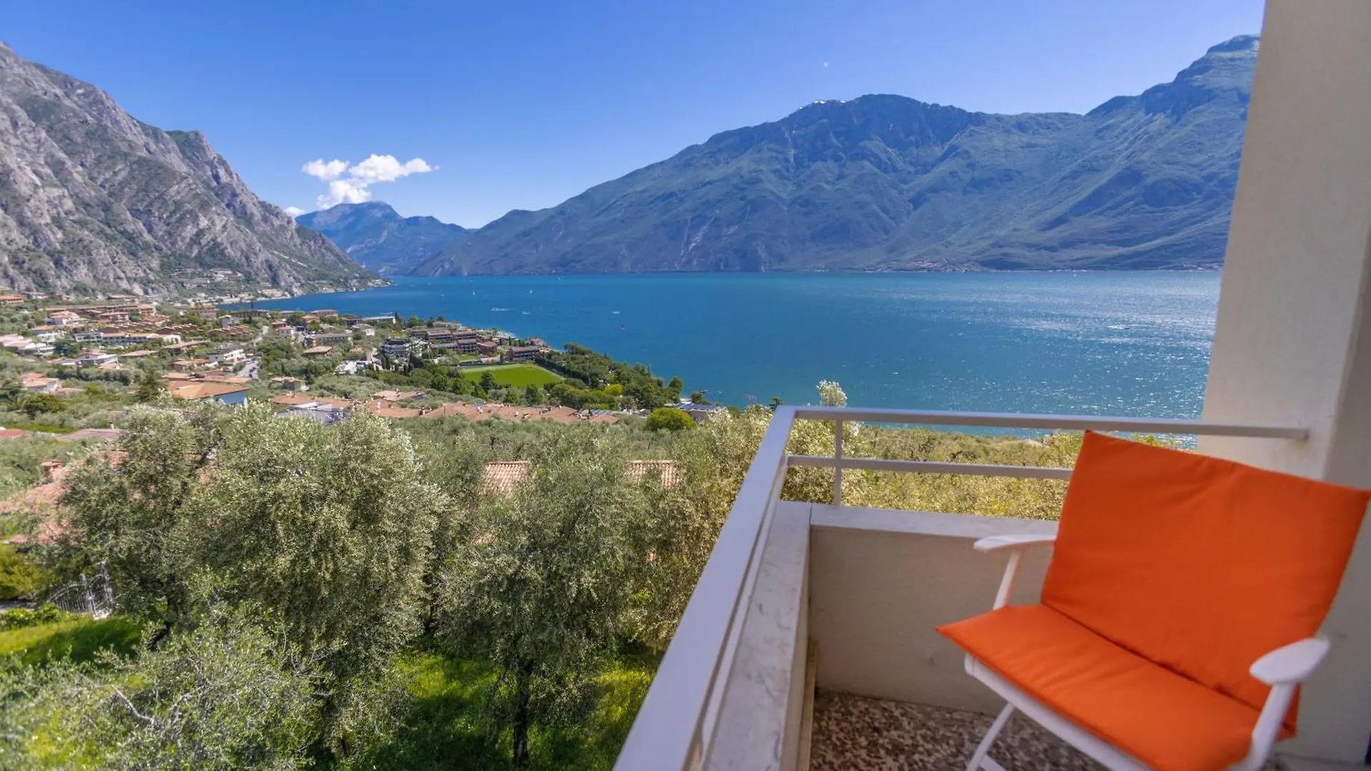 **  Hotel Villa Margherita Limone sul Garda Italia