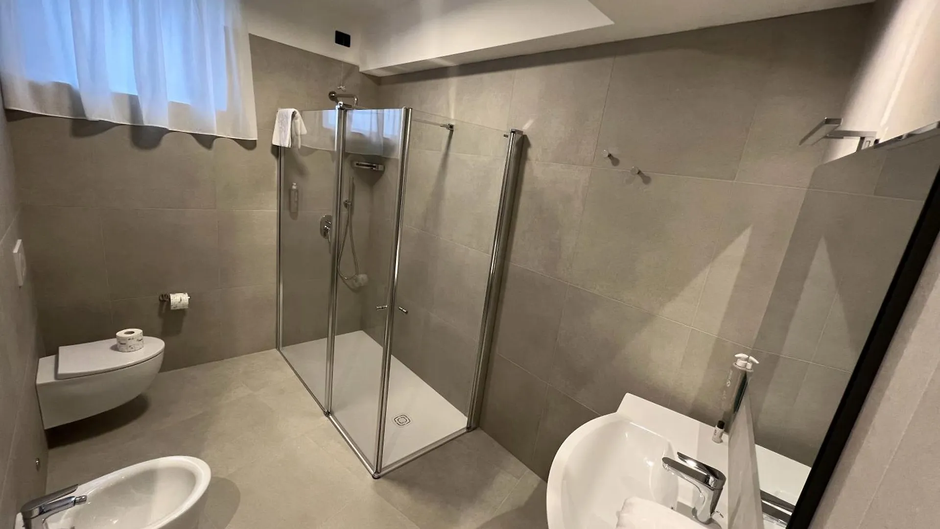 Hotel Villa Margherita Limone sul Garda 2*,