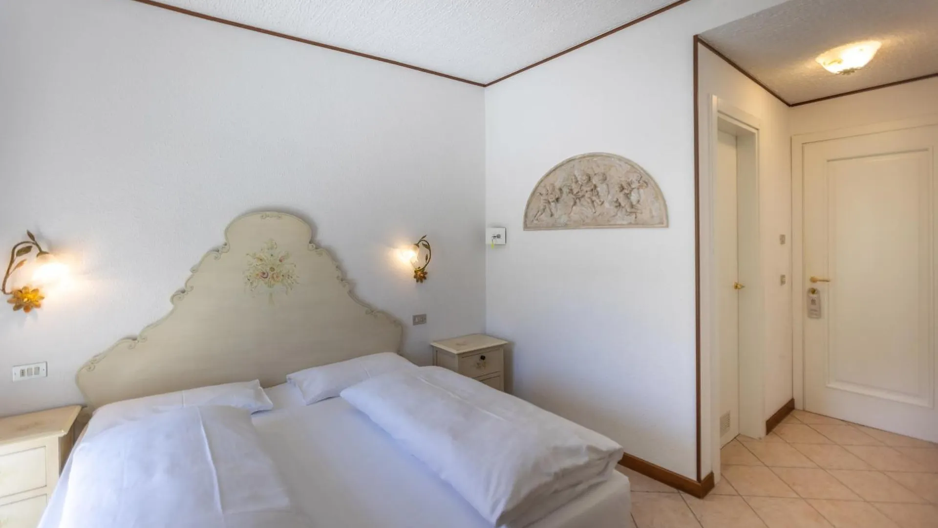 לימונה סול גרדה Hotel Villa Margherita  לימונה סול גרדה